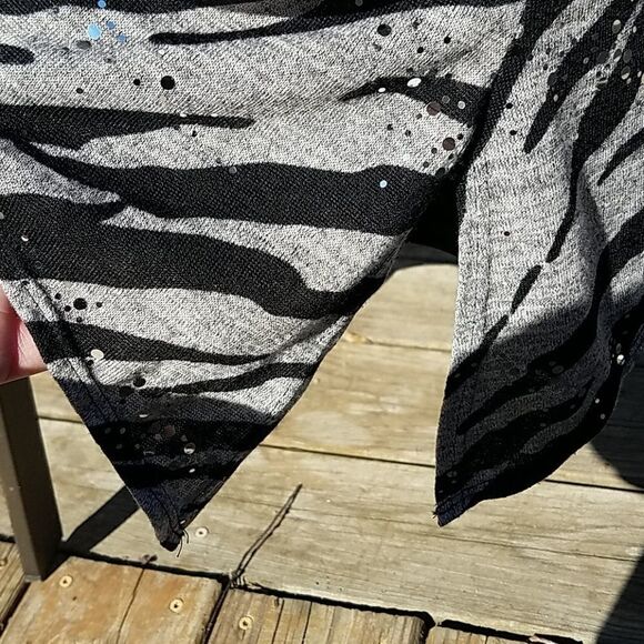 Zebra Sequin Tunic - Picture 3 of 6